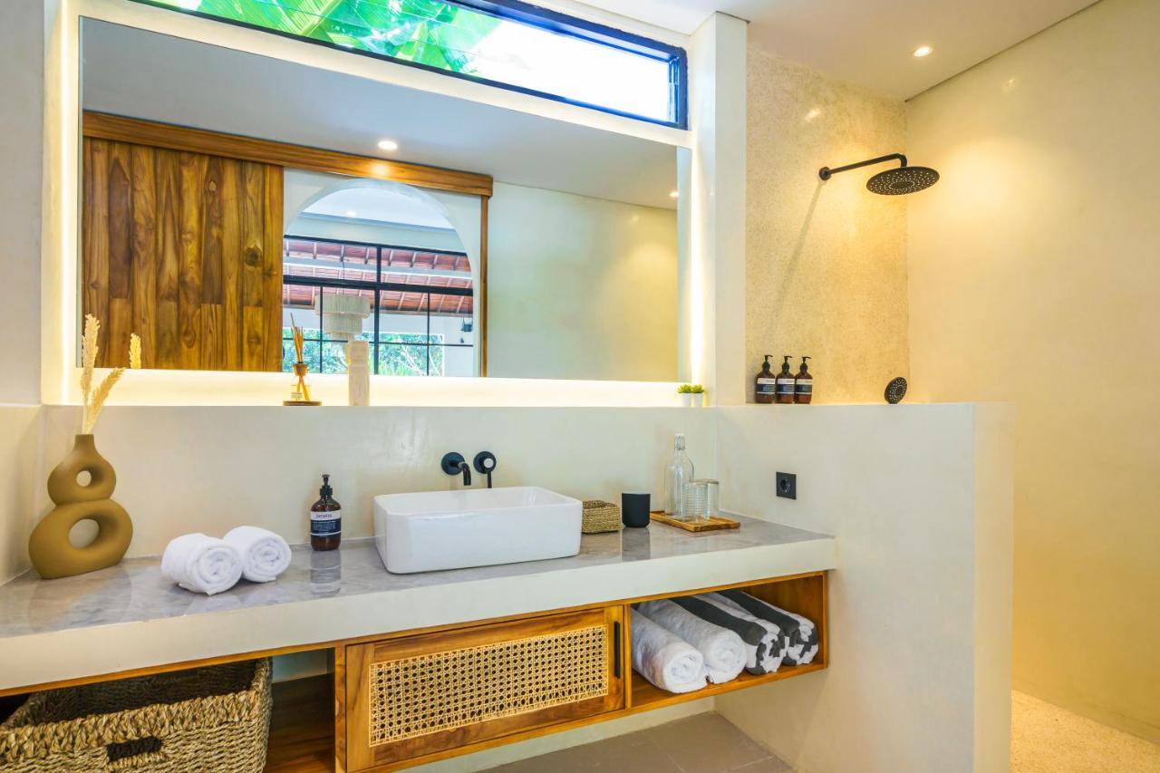 Cahya 2 - New 4bdr Canggu (Bali)