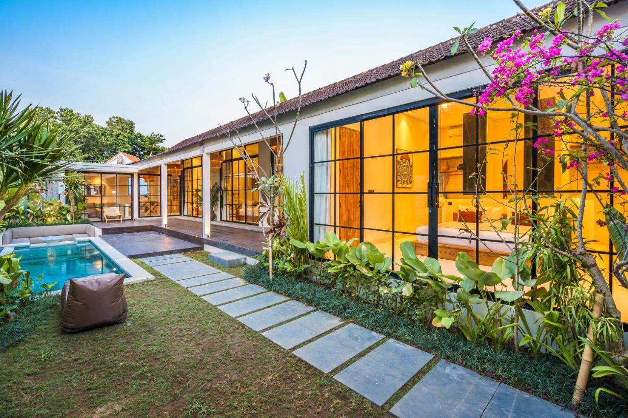 Cahya 2 - New 4bdr Canggu (Bali)